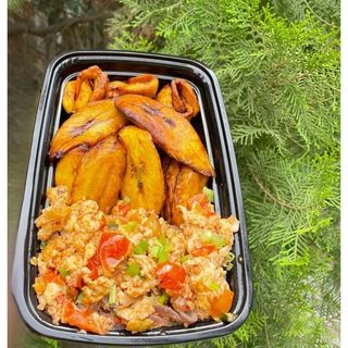 Fried plantain served with egg sauce