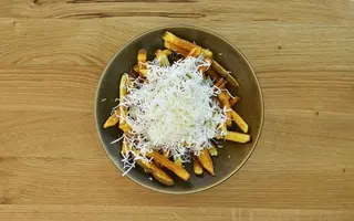 Пържени картофи със сирене