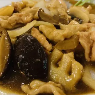 71 Porco com Bambu e Cogumelos Chineses