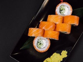 ФІЛАДЕЛЬФІЯ З ЛОСОСЕМ GREEN (320g)