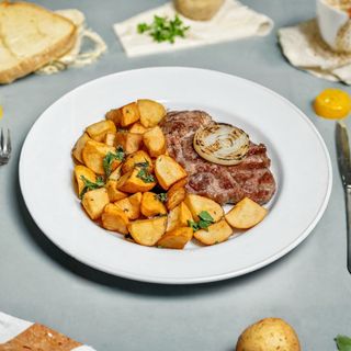 Маринована вратна пържола по селски / Rustic style marinated pork neck fillet steak (350г)