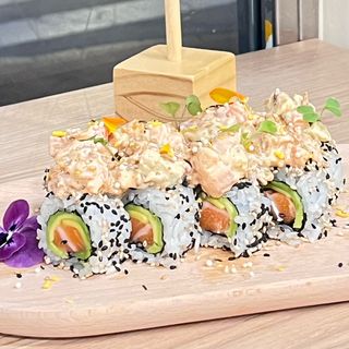 Uramaki Tartar Salmón (8 Pzs.)