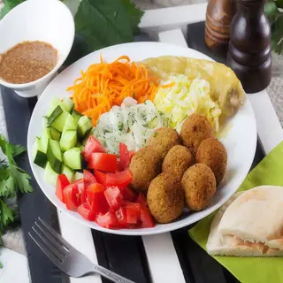 plato falafel