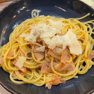 Spaghetti A La Carbonara