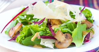 Салат с грибами