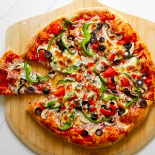 Vegetable pizza