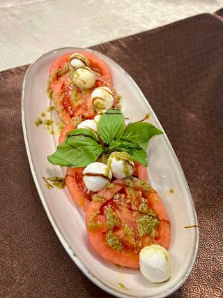 Салата Капрезе (300г)