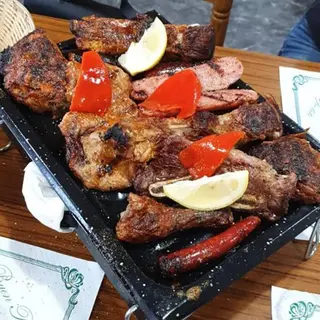 Parrillada para 4 (Ración)