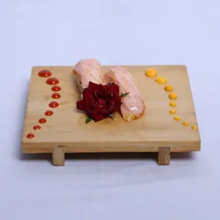 Nigiri di salmone scottato