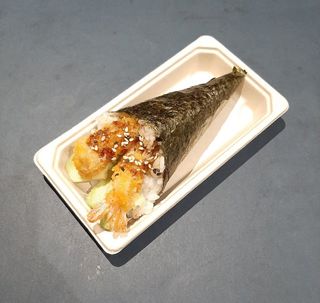 Temaki Langostinos Tempura (1 Pieza)