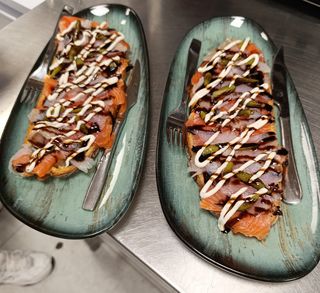 Tosta De Salmón Bacalao
