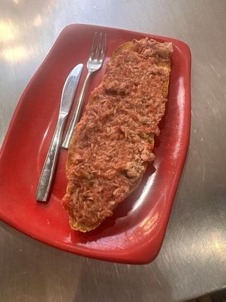 Tostadas De Atún Y Tomate (Media)