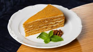 თაფლის ტორტი