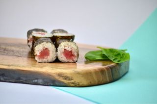 Макі з тунцем (110г)