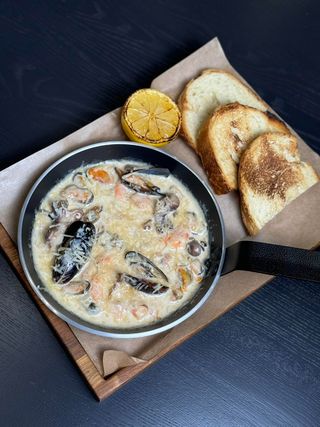 Соте з морепродуктів