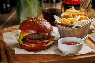 Бургер с говядиной (370г)