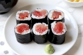 26.Tuna maki 6 peças
