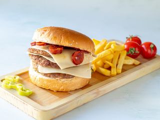 Trodupli Meksiko burger + pomfrit