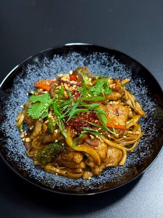 Локшина удон з куркою гостра 360г
