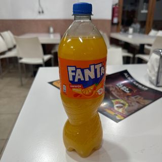 Fanta Naranja botella 1L.