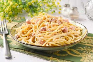 Spaghetti a la carbonara (80-100 g.)
