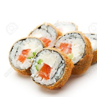 Maki frito ,  salmón aguacate 