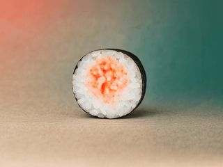 HOSOMAKI Z TATAREM Z KRABA