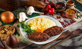 კატლეტი და პიურე