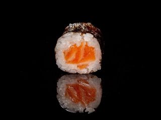 Hossomaki salmone