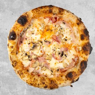 Pizza Capricciosa Napolitana