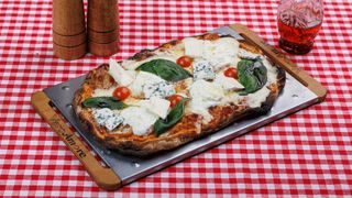 Pinsa Quattro Formaggi