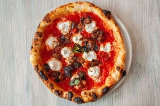 Napule e dedicata a Pino Daniele