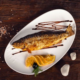 კალმახი მაყალზე