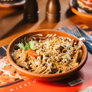 Pasta sa biftekom