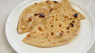 TANDOORI ROTI - PLACEK Z MĄKI RAZOWEJ 