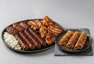 Mešano Meso + 3 Palačinke