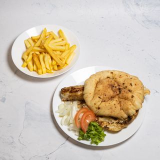 Vješalica ,,Casper'' i pomfrit