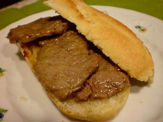 Bocata Caliente De Pepito De Ternera