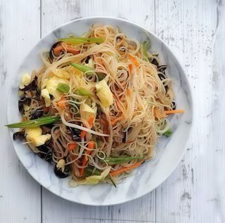 Fideo De Arroz Con Ternera