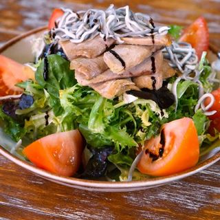 Ensalada De Tomate y Ventresca