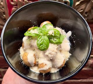 Фалафель під Сирним ( cheese ) Соусом !  250 г