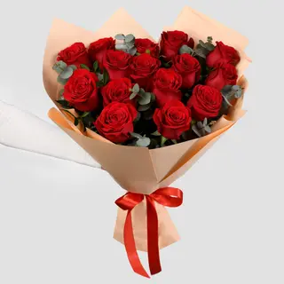 Buchet 15 trandafiri rosii