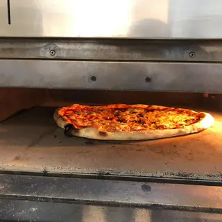 Quattro formaggi pizza