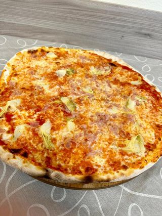 Prosciutto e carciofi