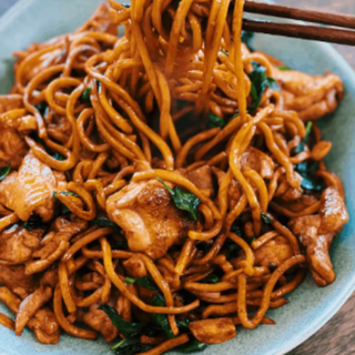 Chow mein de Ovo