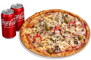 Capricciosa 33cm + 2x Coca-Cola 0.33l