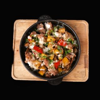 Пательня по-домашньому зі свининою (350г)