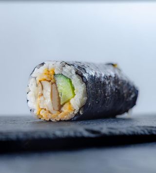 Maki Classic de Tofu Marinado Y Pepino (1 Ud.)