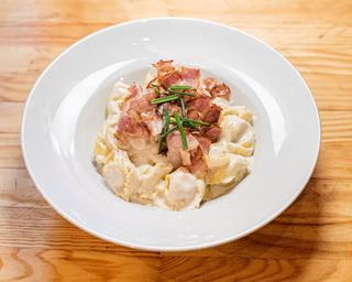 Raviolis 4 Queijos com Bacon
