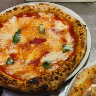 Pizza margherita